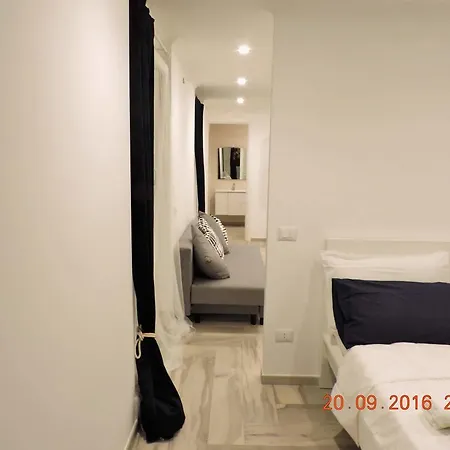 アパート Penthouse 